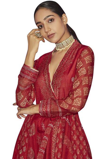 Buy_Sue Mue_Red Maheshwari Handloom Cotton V-shaped Printed Anarkali Set _Online_at_Aza_Fashions