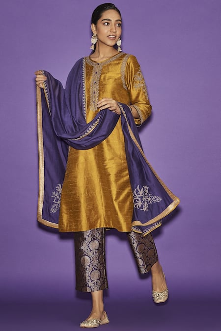 Sue Mue Yellow Raw Silk Round Embroidered Kurta Set 