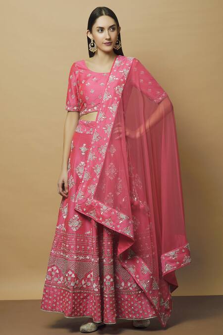 Vandana Sethi_Pink Dupion Raw Silk Leaf Neck Embroidered Bridal Lehenga Set _Online_at_Aza_Fashions