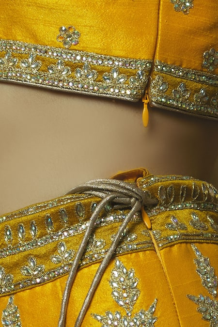 Shop_Vandana Sethi_Yellow Dupion Raw Silk U Neck Embroidered Bridal Lehenga Set_Online_at_Aza_Fashions