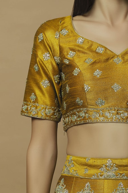 Vandana Sethi_Yellow Dupion Raw Silk Leaf Neck Embroidered Bridal Lehenga Set_at_Aza_Fashions