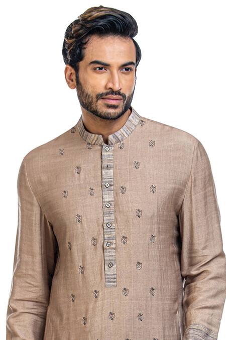 Poonam Kasera Grey Moonga Dupian Silk Embroidered Jacket Kurta Set at Aza Fashions Poonam Kasera_Grey Moonga Dupian Silk Embroidered Jacket Kurta Set_at_Aza_Fashions