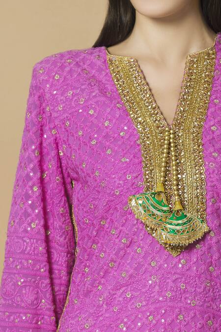 Kunwarani Ritu_Pink Chikankari V Neck Kurta Palazzo Set  _at_Aza_Fashions