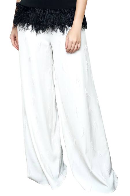 Swatee Singh Off White Crepe High Waist Pants Online at Aza Fashions Swatee Singh_Off White Crepe High Waist Pants _Online_at_Aza_Fashions