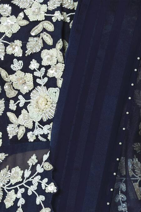 J By Jannat Blue Organza Round Ruffle Saree With Embroidered Blouse at Aza Fashions J By Jannat_Blue Organza Round Ruffle Saree With Embroidered Blouse _at_Aza_Fashions