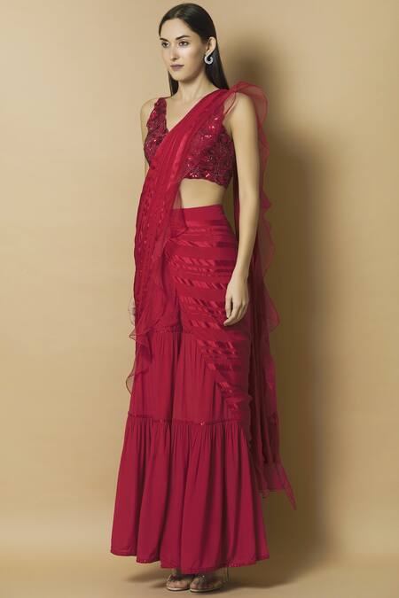 Shop J By Jannat Red Georgette V-shaped Pre-draped Saree Online at Aza Fashions Shop_J By Jannat_Red Georgette V-shaped Pre-draped Saree _Online_at_Aza_Fashions