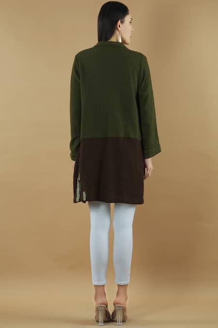 Shop Yavi Green Wool Spread Collar Colorblock Tunic at Aza Fashions Shop_Yavi_Green Wool Spread Collar Colorblock Tunic _at_Aza_Fashions