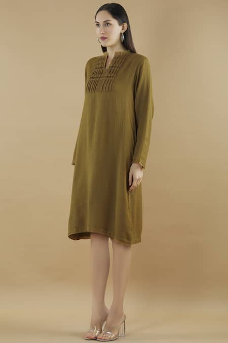 Buy Yavi Green Wool Round Shift Dress Online at Aza Fashions Buy_Yavi_Green Wool Round Shift Dress _Online_at_Aza_Fashions