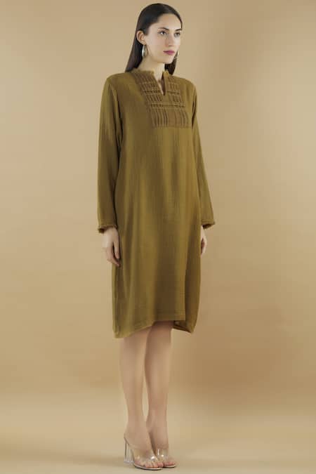 Yavi Green Wool Round Shift Dress Online at Aza Fashions Yavi_Green Wool Round Shift Dress _Online_at_Aza_Fashions