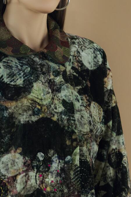 Yavi Multi Color Silk Velvet Peter Pan Collar Overlap Jacket at Aza Fashions Yavi_Multi Color Silk Velvet Peter Pan Collar Overlap Jacket _at_Aza_Fashions