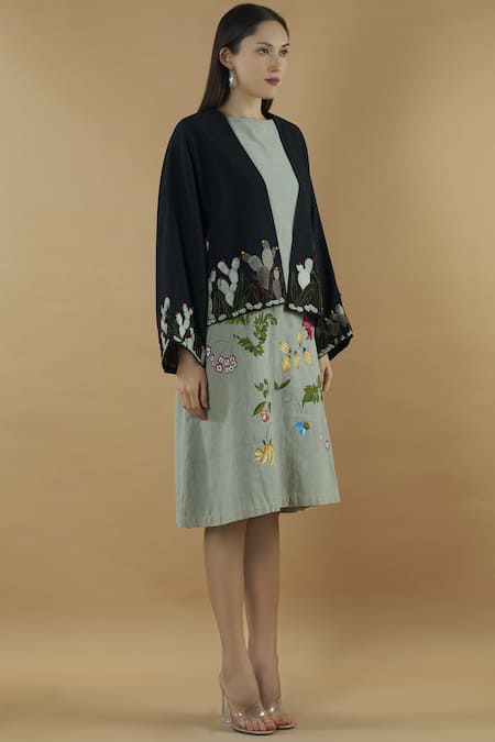 Yavi Black Cotton Embroidered Jacket Online at Aza Fashions Yavi_Black Cotton Embroidered Jacket _Online_at_Aza_Fashions