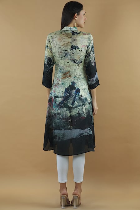 Shop_Yavi_Green Silk Mandarin Collar Printed Tunic _at_Aza_Fashions