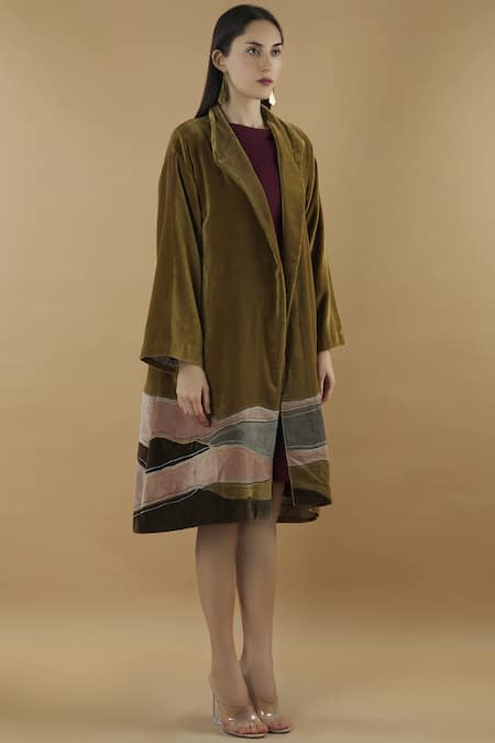 Yavi Green Cotton Flap Collar Long Jacket Online at Aza Fashions Yavi_Green Cotton Flap Collar Long Jacket _Online_at_Aza_Fashions