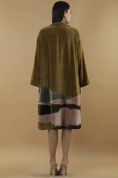 Shop Yavi Green Cotton Flap Collar Long Jacket at Aza Fashions Shop_Yavi_Green Cotton Flap Collar Long Jacket _at_Aza_Fashions