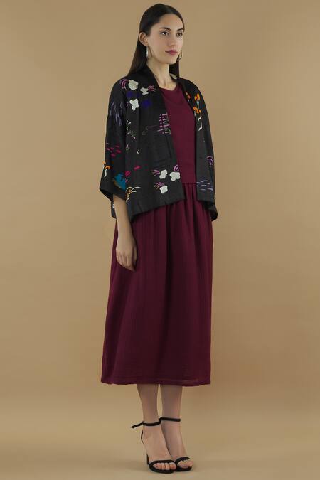 Yavi Black Silk Embroidered Jacket Online at Aza Fashions Yavi_Black Silk Embroidered Jacket _Online_at_Aza_Fashions