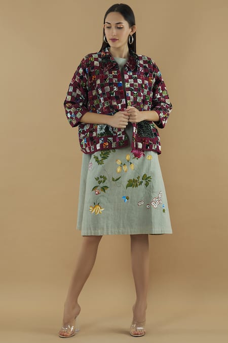 Yavi Purple Cotton Spread Collar Embroidered Jacket 