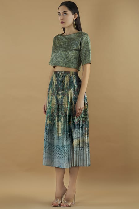 Buy Yavi Green Silk Round Textured Top Online at Aza Fashions Buy_Yavi_Green Silk Round Textured Top_Online_at_Aza_Fashions