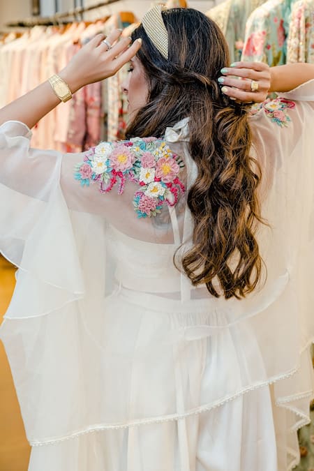 Shop Varun Bahl Off White Organza, Satin Crop Top V Neck Cape Shawl Embroidered Palazzo Set at Aza Fashions Shop_Varun Bahl_Off White Organza, Satin Crop Top V Neck Cape Shawl Embroidered Palazzo Set _at_Aza_Fashions