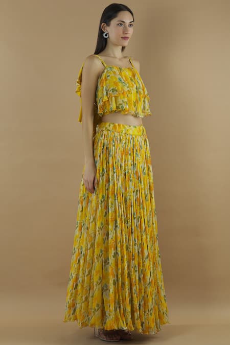 Divya Kanakia_Yellow Chiffon Square Neck Printed Skirt Set _Online_at_Aza_Fashions