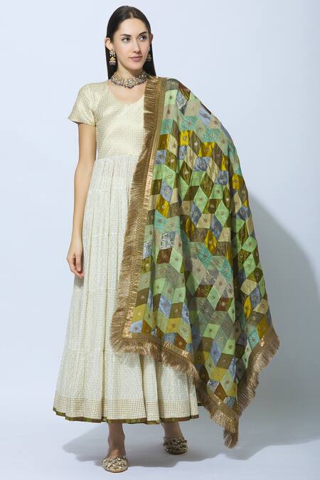 Buy_Priyanka Raajiv_Off White Silk Round Anarkali With Dupatta_Online_at_Aza_Fashions