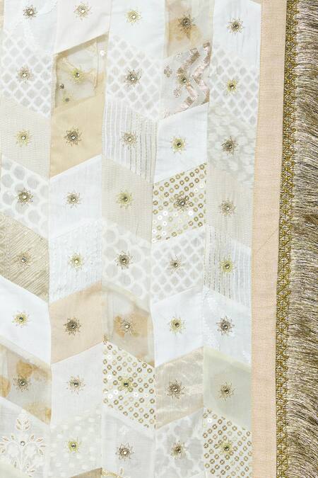 Priyanka Raajiv Off White Silk Brocade Dupatta Online at Aza Fashions Priyanka Raajiv_Off White Silk Brocade Dupatta _Online_at_Aza_Fashions