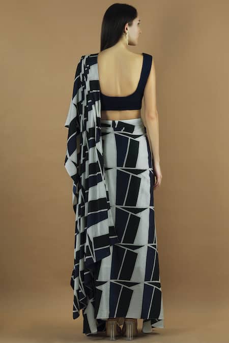 Shop Vedika M Blue U Neck Pre-draped Printed Saree With Blouse at Aza Fashions Shop_Vedika M_Blue U Neck Pre-draped Printed Saree With Blouse _at_Aza_Fashions