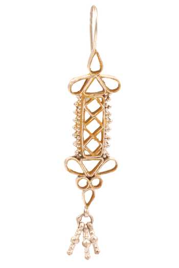 Buy Sangeeta Boochra Gold Plated Mirrors, Metallic Thread Carved Long Earrings Online at Aza Fashions Buy_Sangeeta Boochra_Gold Plated Mirrors, Metallic Thread Carved Long Earrings _Online_at_Aza_Fashions
