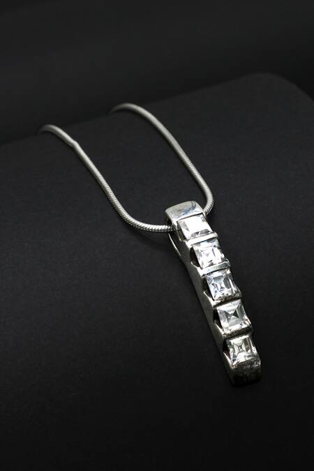 Buy_Sangeeta Boochra_Silver Plated Stone Pendant Necklace_Online_at_Aza_Fashions