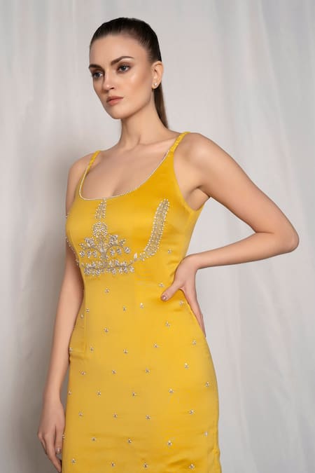 Buy_Amrta By Guneet Kondal_Yellow Cotton, Silk Pearls, Sequins Round Floral Embroidered Straight Fit Dress _Online_at_Aza_Fashions