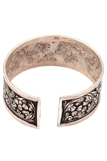 Buy_Sangeeta Boochra_Silver Plated Carved Oxidised Kada _Online_at_Aza_Fashions