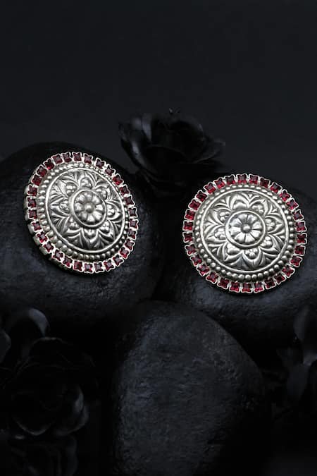 Buy_Sangeeta Boochra_Silver Plated Stones, Metallic Thread Carved Stud Earrings _Online_at_Aza_Fashions