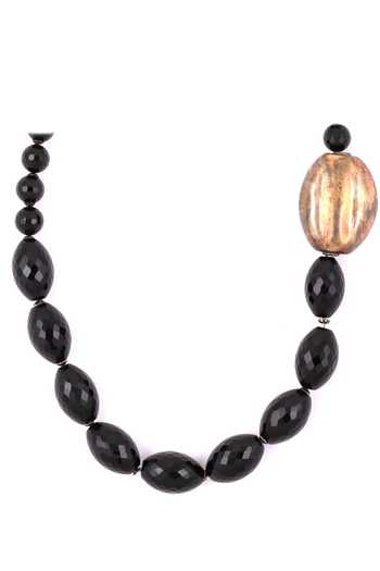 Sangeeta Boochra_Silver Plated Stone Necklace_Online_at_Aza_Fashions