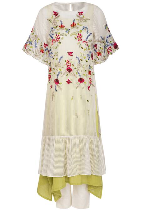 Priyanka Jain_White Chanderi Kurta Set_Online_at_Aza_Fashions