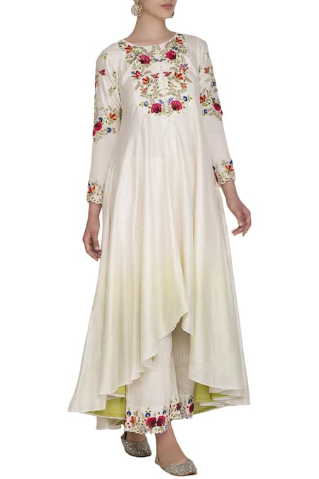Priyanka Jain Chanderi Embroidered Kurta Set 