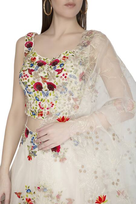 Buy_Priyanka Jain_White Chanderi Lehenga Set_Online_at_Aza_Fashions