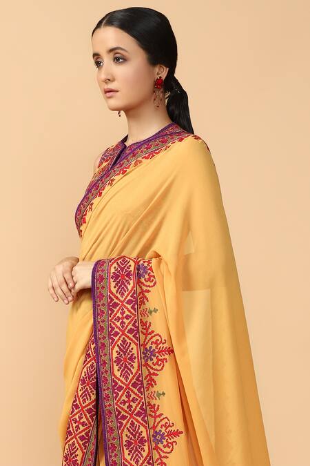 Buy_Tarun Tahiliani_Yellow Georgette Notched Embroidered Saree Set _Online_at_Aza_Fashions