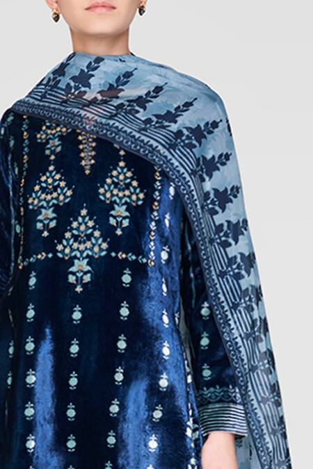 Anita Dongre_Banha Set_Online_at_Aza_Fashions