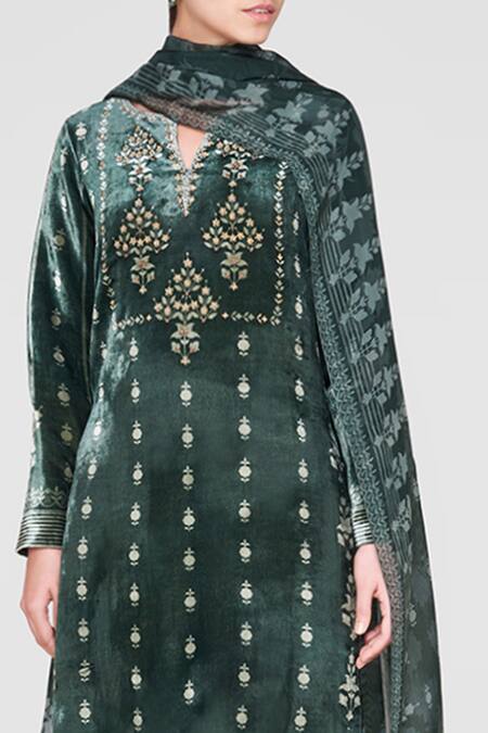 Anita Dongre_Banha Set_Online_at_Aza_Fashions