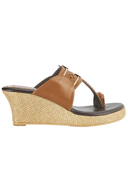 Buy_Miraki_Brown Cut Work Kolhapuri Wedges _Online_at_Aza_Fashions