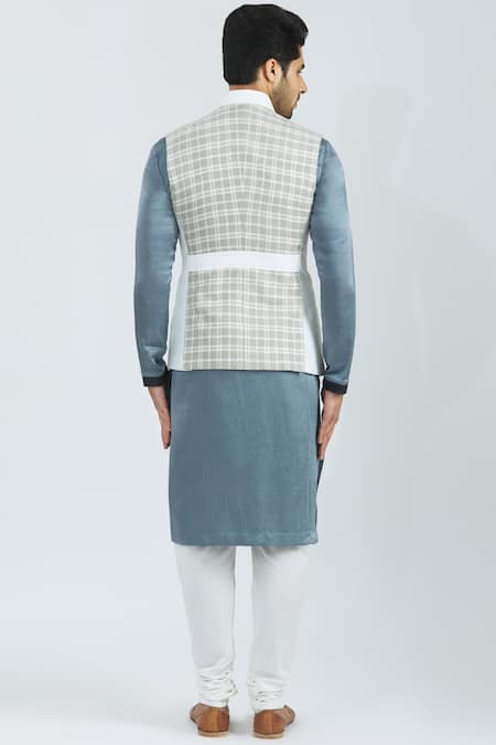 Nivedita Saboo Silk Linen Checkered Bundi 