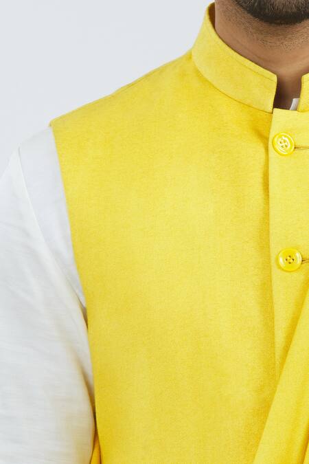 Nivedita Saboo_Yellow Cotton Suiting Slim Fit Draped Bundi  _at_Aza_Fashions