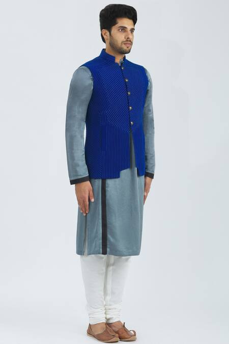 Nivedita Saboo Blue Hand Quilted Bundi Online at Aza Fashions Nivedita Saboo_Blue Hand Quilted Bundi _Online_at_Aza_Fashions