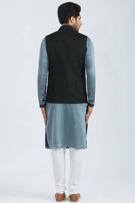 Shop Nivedita Saboo Black Organza Pleated Bundi at Aza Fashions Shop_Nivedita Saboo_Black Organza Pleated Bundi _at_Aza_Fashions