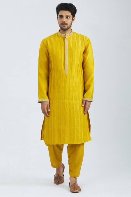 Rar Studio Yellow Handloom Chanderi Kurta Set 