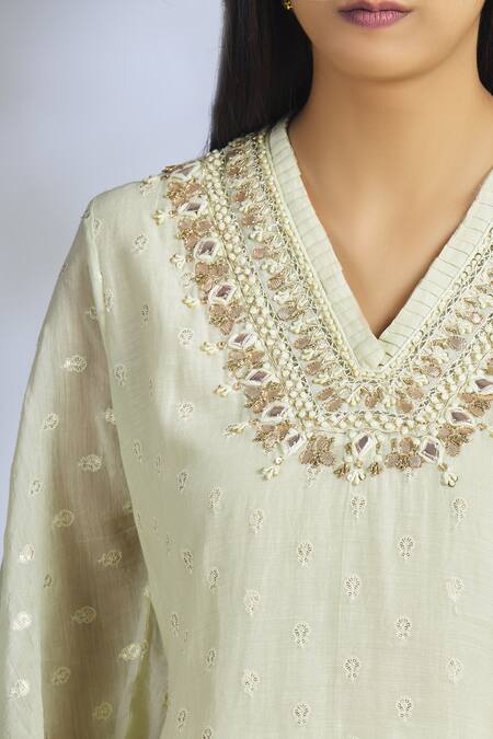 Gopi Vaid_White Chanderi Embroidered Kurta Set_at_Aza_Fashions