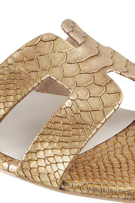 Buy_CRIMZON_Gold Textured Flat Sandals_Online_at_Aza_Fashions