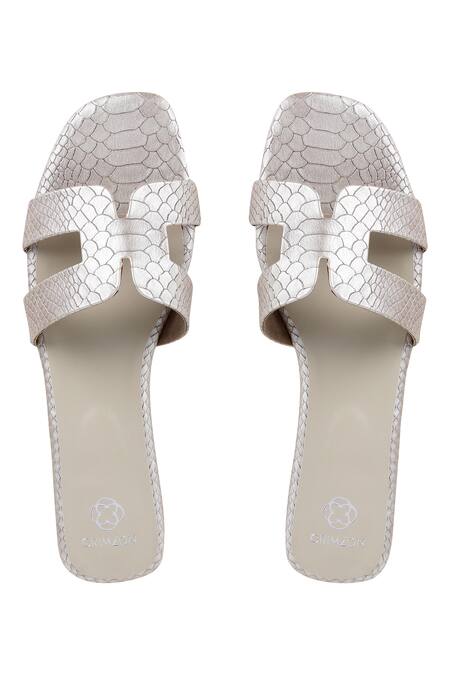 Shop CRIMZON Silver Textured Flat Sandals at Aza Fashions Shop_CRIMZON_Silver Textured Flat Sandals_at_Aza_Fashions