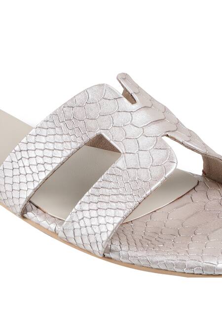 Buy CRIMZON Silver Textured Flat Sandals Online at Aza Fashions Buy_CRIMZON_Silver Textured Flat Sandals_Online_at_Aza_Fashions