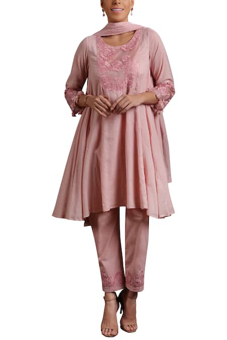 Ajiesh Oberoi Embroidered Kurta Set 