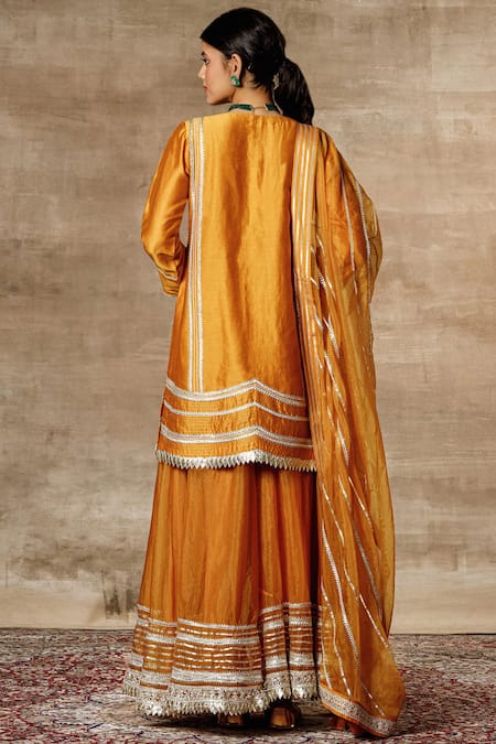 Ajiesh Oberoi Chanderi Kurta Set 